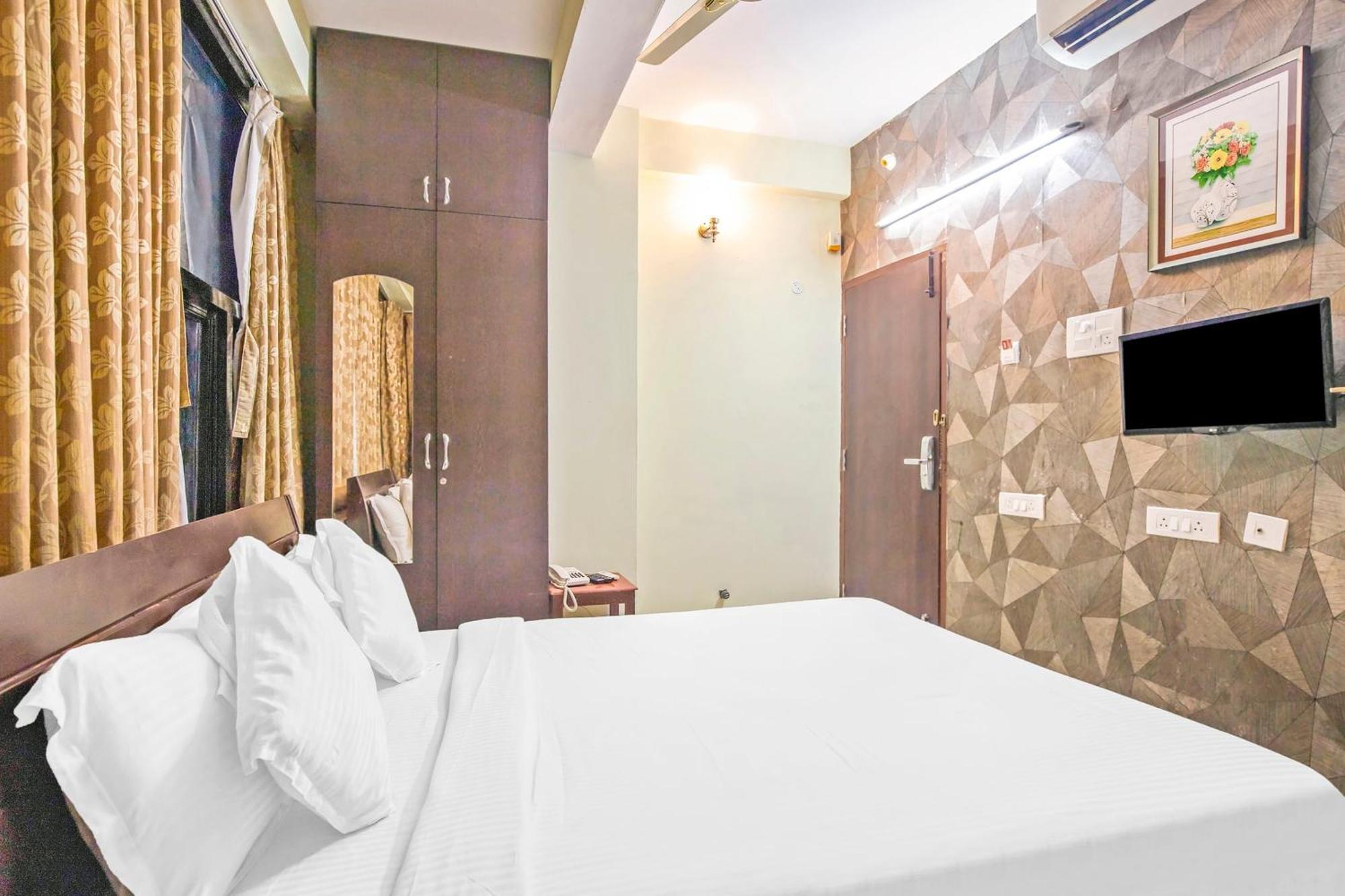 Super Hotel O Kelambakkam Kelambākkam Esterno foto